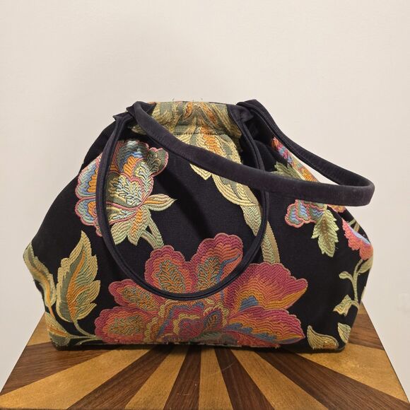 Atenti Betty Bag Embroidered Floral Wild Garden Elegant Knitting Art Artsy Yarn - Picture 5 of 16